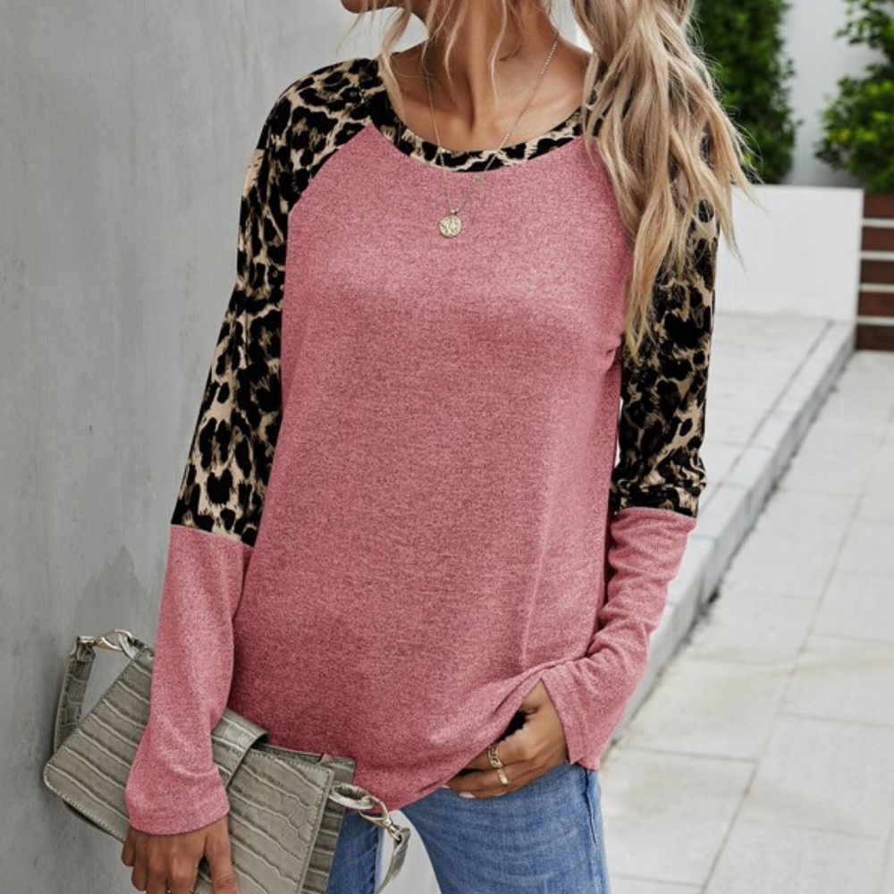Boho Black leopard print long raglan sleeve Top - Picture 5 of 7